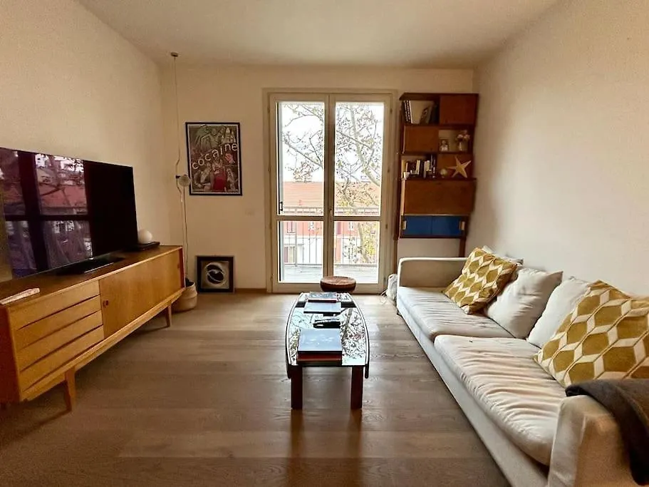 Ferienwohnung Cozy Attic At The End Of Via Savona Mailand