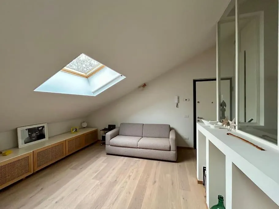 Appartement Cozy Attic At The End Of Via Savona à Milan Italie
